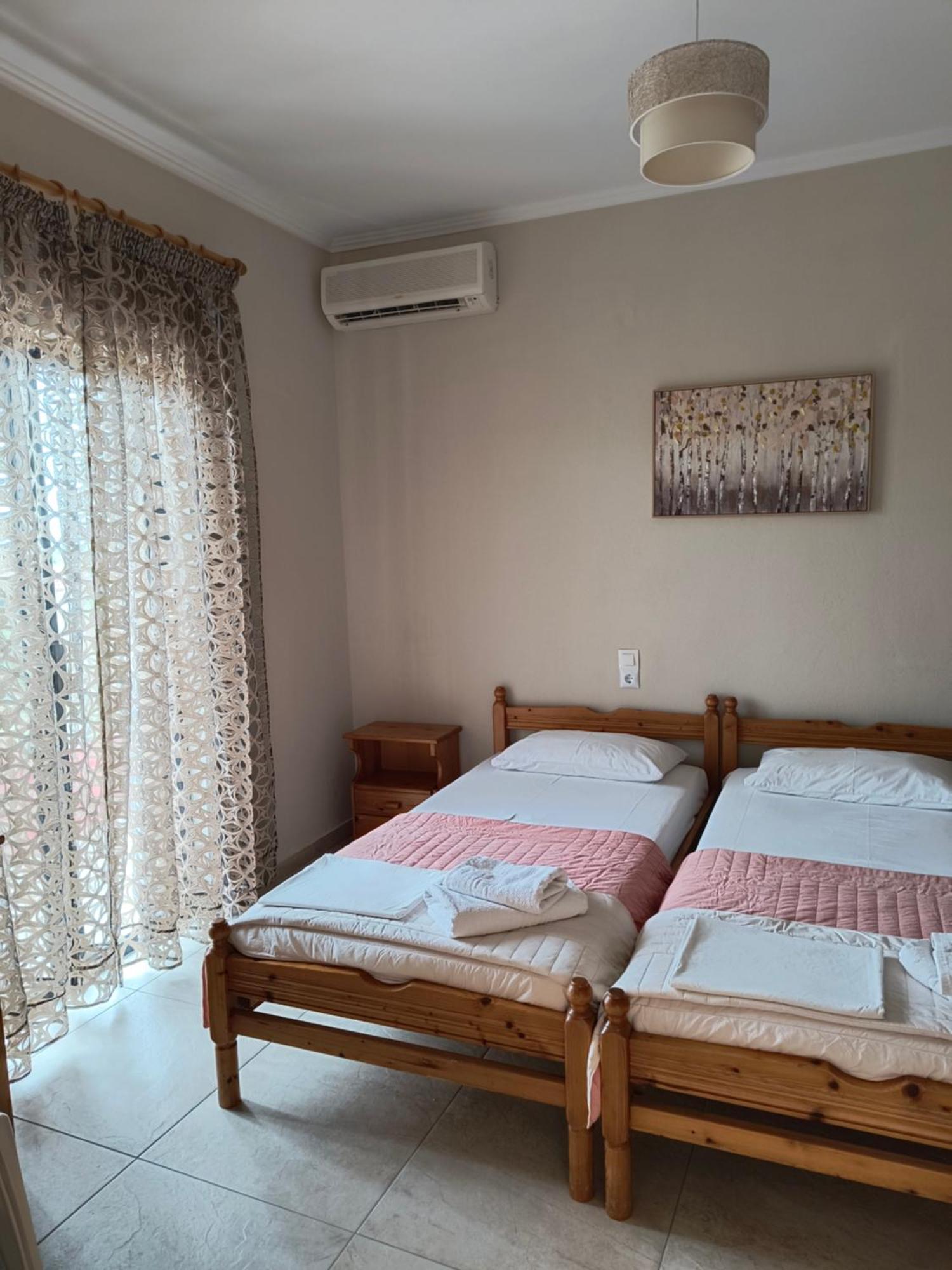 Kostas Christos Rooms アマウディア エクステリア 写真