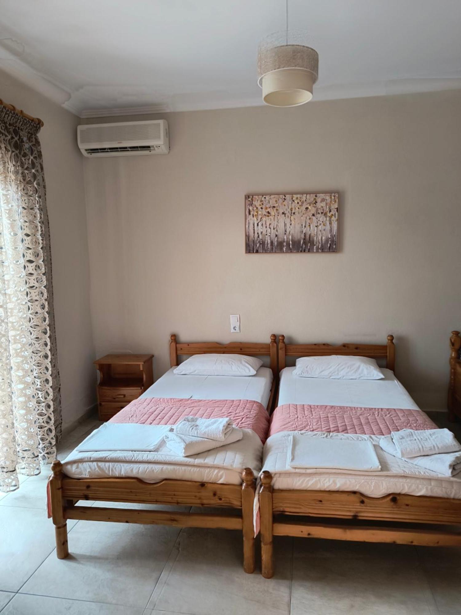 Kostas Christos Rooms アマウディア エクステリア 写真